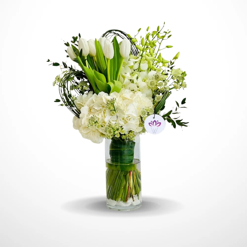 c13387264c968b30dc0d119c1e8ca56120a92800 فازة الزهور البيضاء - الصورة 1